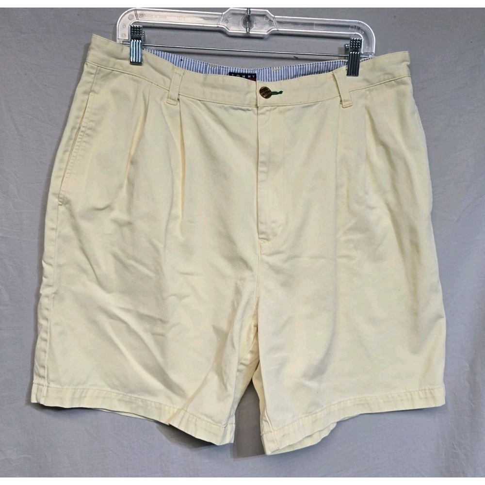 Vintage Tommy Hilfiger Mens Pleated Khaki Shorts Size 38 Cotton Chino Golf Y2K